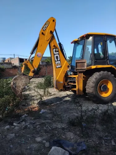 TRATOR JCB 2021 3 C (4X4) - 4.144 HS DE USO