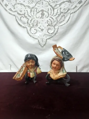Antigas Figuras De Ceramica Portuguesa De Parede