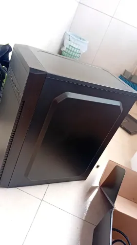 Gabinete com fonte