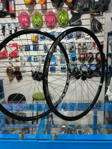 Rodas gta tubeless para speed ou gravel com cubos gta z9