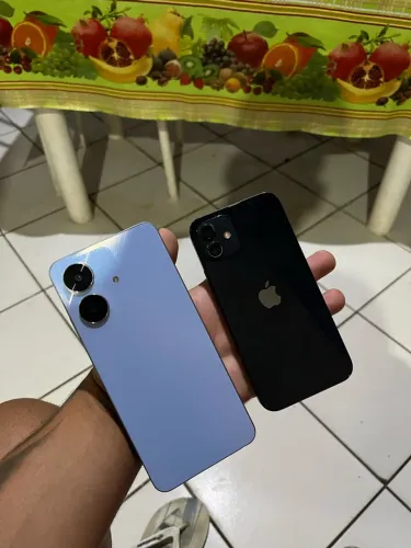 iPhone 12