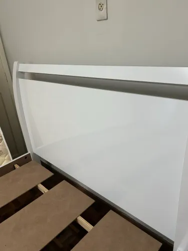 Cama casal branca