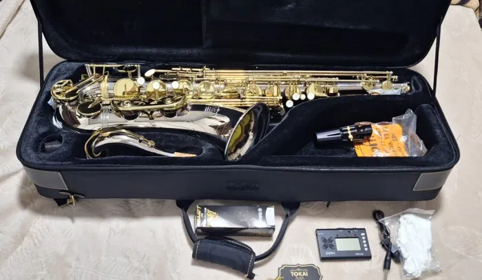 Sax tenor Tokai