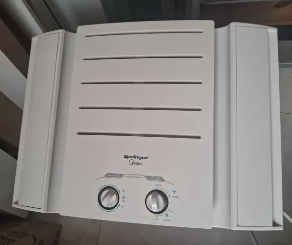Venda de Ar-condicionado Springer Midea 10.000 BTUs 127V - R$ 800