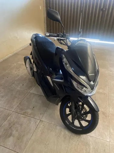 Honda PCX 2019 azul