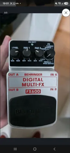 Pedal Behringer FX600 Modulação Delay Chorus Flanger Phaser Pitch Shifter