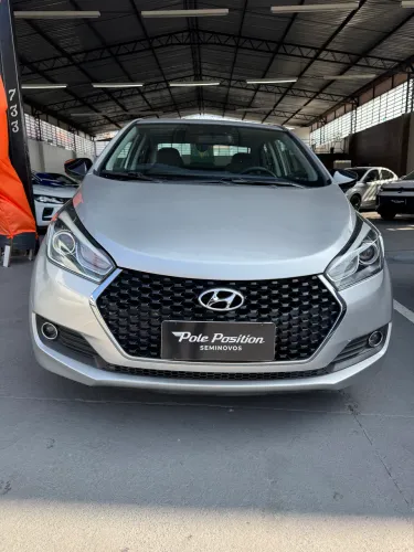 Hyundai HB20S Comfort Plus 1.0 Flex 12V Mec. 2014