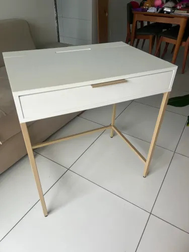 Escrivaninha com Gaveta 70 cm x 48 cm - cor Branca