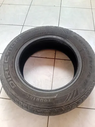 Pneu aro 13 - 165-70