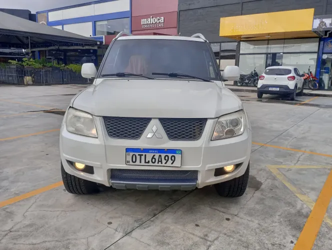 Mitsubishi Pajero TR4 2.0 Flex 16V 4X2 Aut. 2014