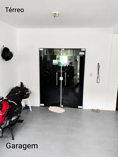 Vendo 2 casas no mesmo imóvel - Ideal para morar e alugar