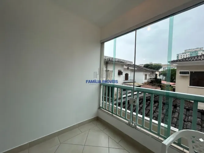 Casa para alugar 3 quartos garagem Embaré Santos SP