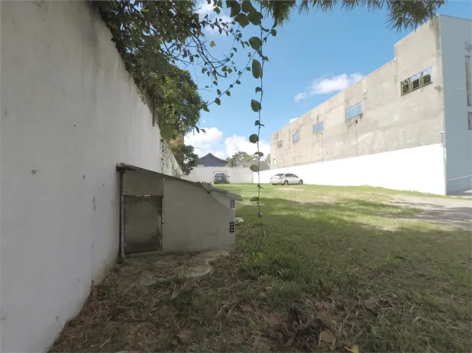 Terreno à venda em Interlagos - SP
