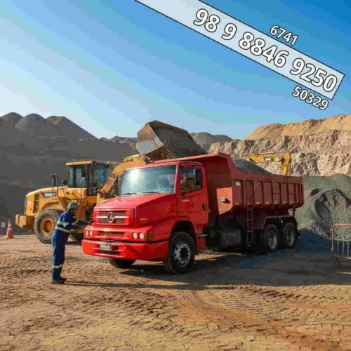 Carrada d barro, entulhos, brita, pedras, areia etc.. Disk Carrada