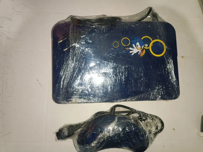 Mega System Evolution versão Sonic com 132 jogos na memória e com 1 controle