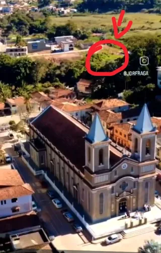 Vendo ou troco Chácara 3 mil metros dentro da cidade