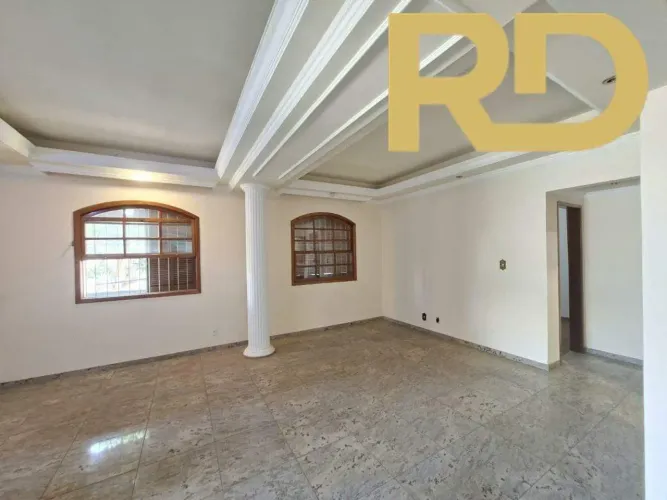 Casa 4 quartos à venda  Santa Tereza  BH Conforto, elegância e ótima localização em um dos