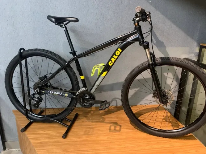 Caloi Explorer Sport 17 Shimano 24v freios hid