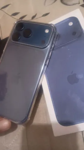 iPhone 17 pro Max zerado tirei o lacre hj troco no s26 ultra com volta sua