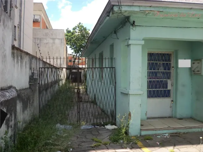 Terreno residencial à venda, Santana, Porto Alegre.