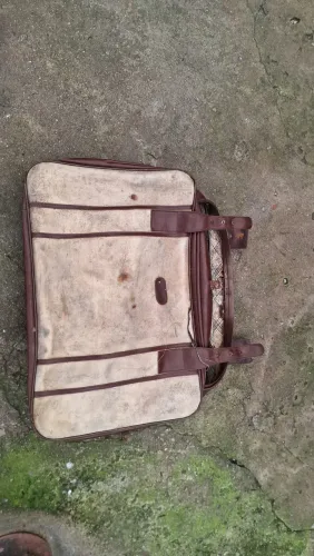 Mala antiga relíquia