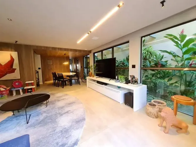 Casa de 245 m2 no bairro Apipucos com 4 quartos