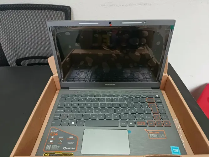 Vendo notebook semi novo