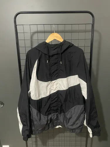 Jaqueta Nike Big Swoosh