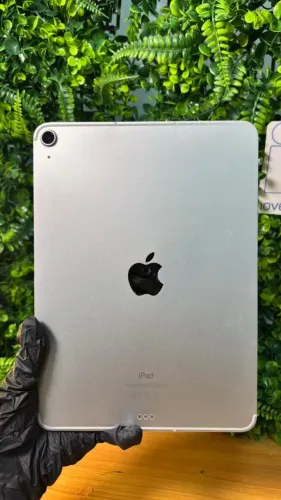iPad Air 4 (2020) 64GB Tela 10.9? Polegadas Chip A14 Bionic 4GB RAM Touch ID Cor Silve