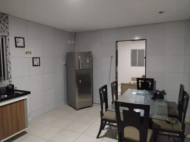 OPORTUNIDADE EM MARANGUAPE II - CASA AMPLA COM 200m²