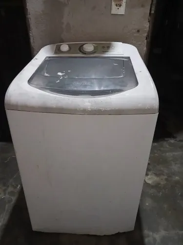 Vendo maquina de lavar consul 8kilos nao sei qual defeito