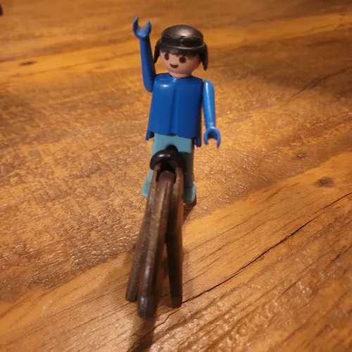 Boneco Playmobil anos 80