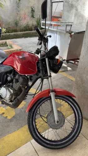 <br>CG Titan ES 125 Vermelha - Conservada e Pronta pra Rodar