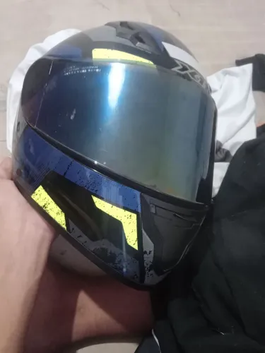 Capacete