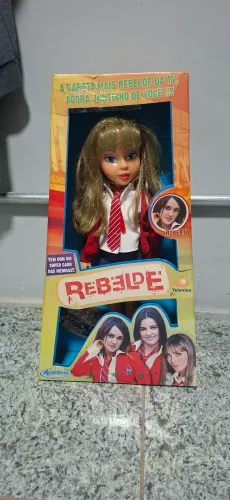Boneca Mia RBD Acalento na caixa com card