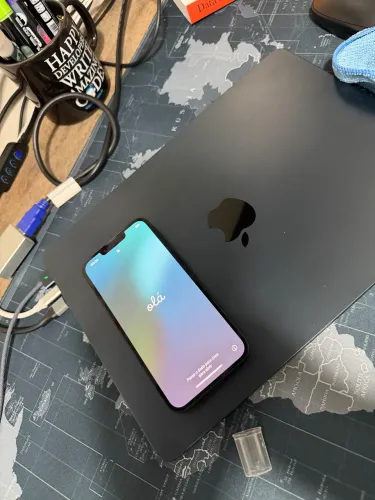 iPhone 14 pouquíssimo uso, preço p vender logo 