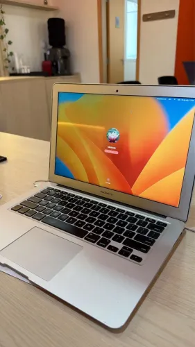 MacBook
