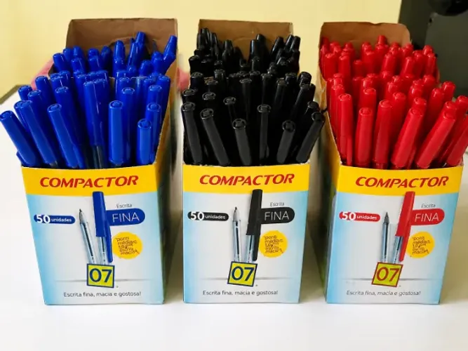 Lote com 200 Canetas BIC e Compactor - Novas