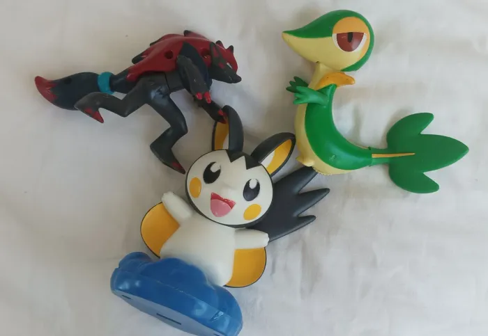 KIT 3 BRINQUEDOS POKÉMON MCDONALD'S