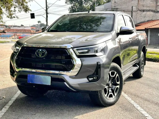 Toyota Hilux CD SRX 4X4 2.8 TDI 16V Diesel Aut. 2021