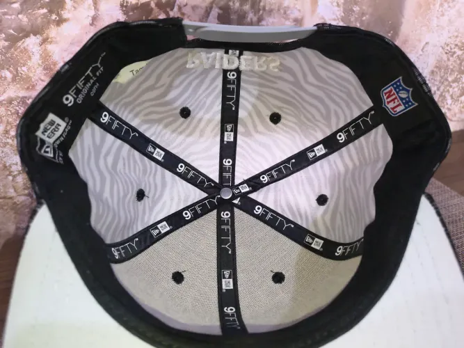 Boné new era 9fifty Raiders preto