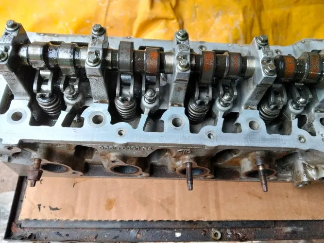 Cabeçote 1.0 Zetec rocan em perfeito estado