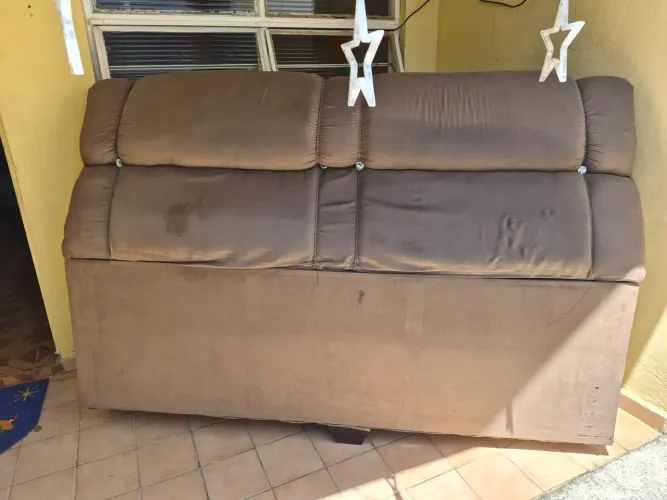 Cabeceira de cama king com baú 