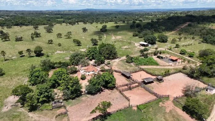 Fazenda 350,35 alqueires, entre Mineiros e Santa Rita do Araguaia.