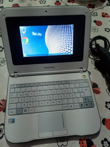 Notebook Positivo MOBO S7/win7/32GB+2GB/carregador e bateria