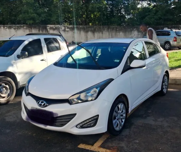 Hyundai HB20S C.style/c.plus1.6 Flex 16V Aut. 4P 2014