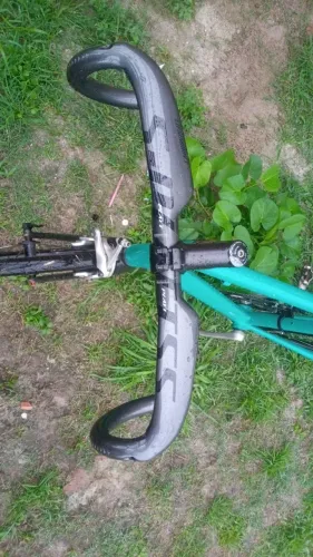 Vendo bicicleta speed aerotech. Quadro de alumínio, quidão e garfo de fibra