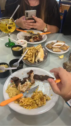 Vaga de Garçom para turu 