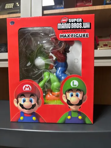 Super Mario Figure
