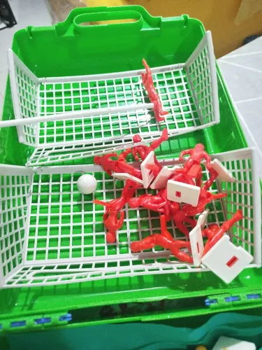 Brinquedo antigo Maleta Futebol Guliver